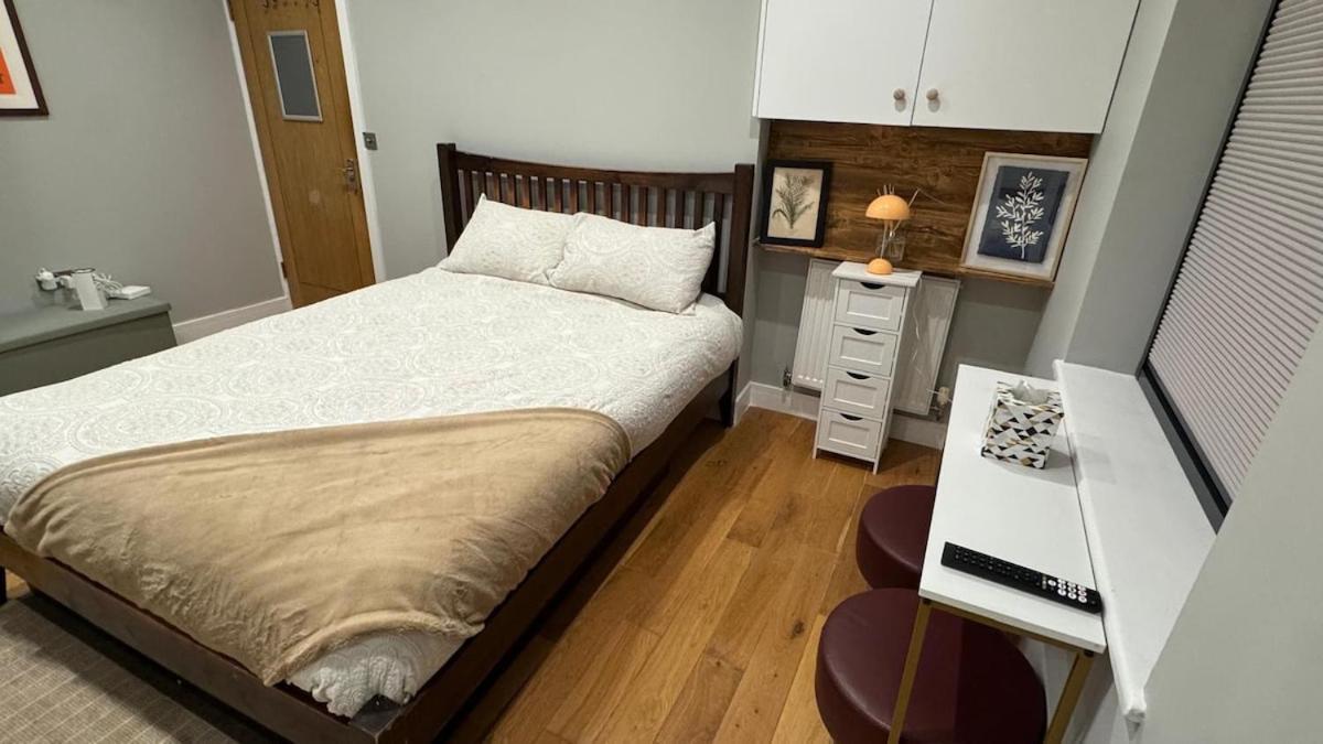 Central Apartment Лондон Екстер'єр фото